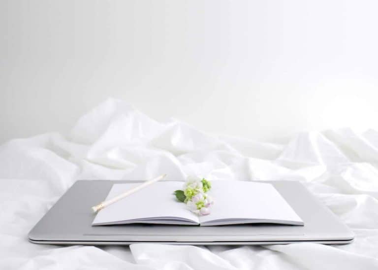 January Detox & Declutter Cleaning Challenge