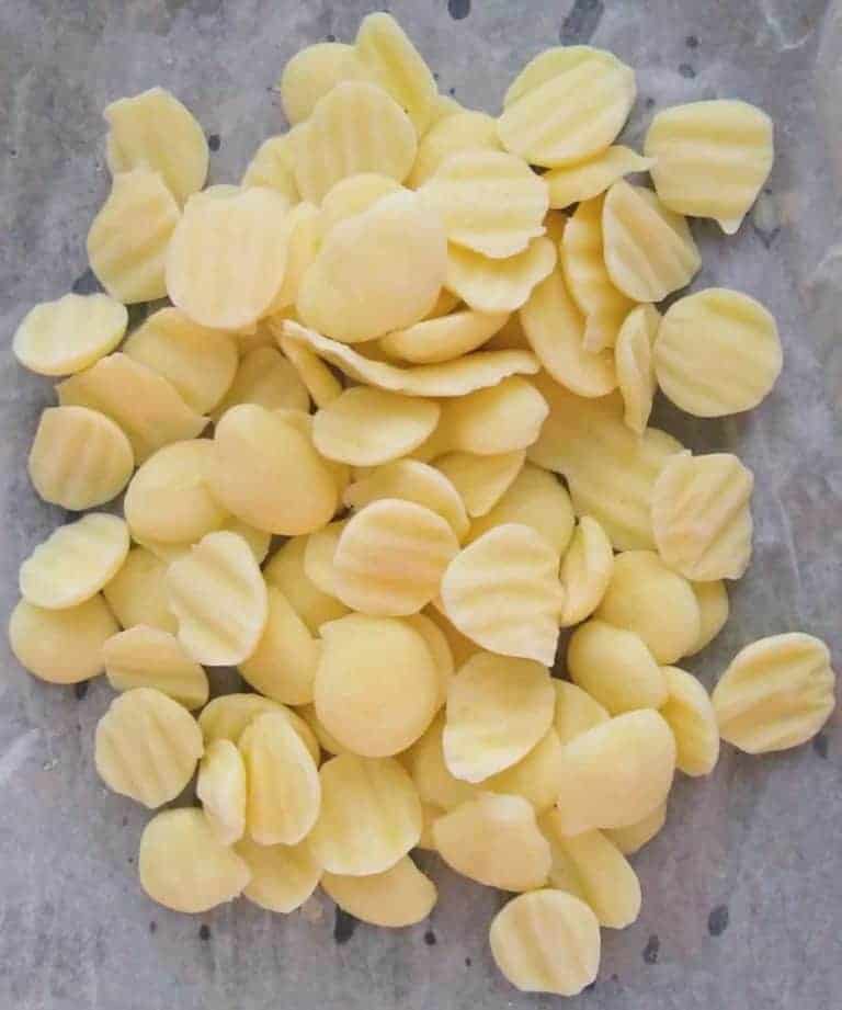 healthy toddler breakfast ideas | homemade mango baby yogurt melts