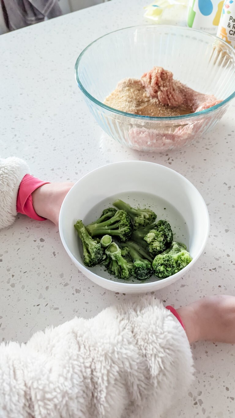 Healthy Mini Chicken Broccoli Meatballs (BLW & Toddler)