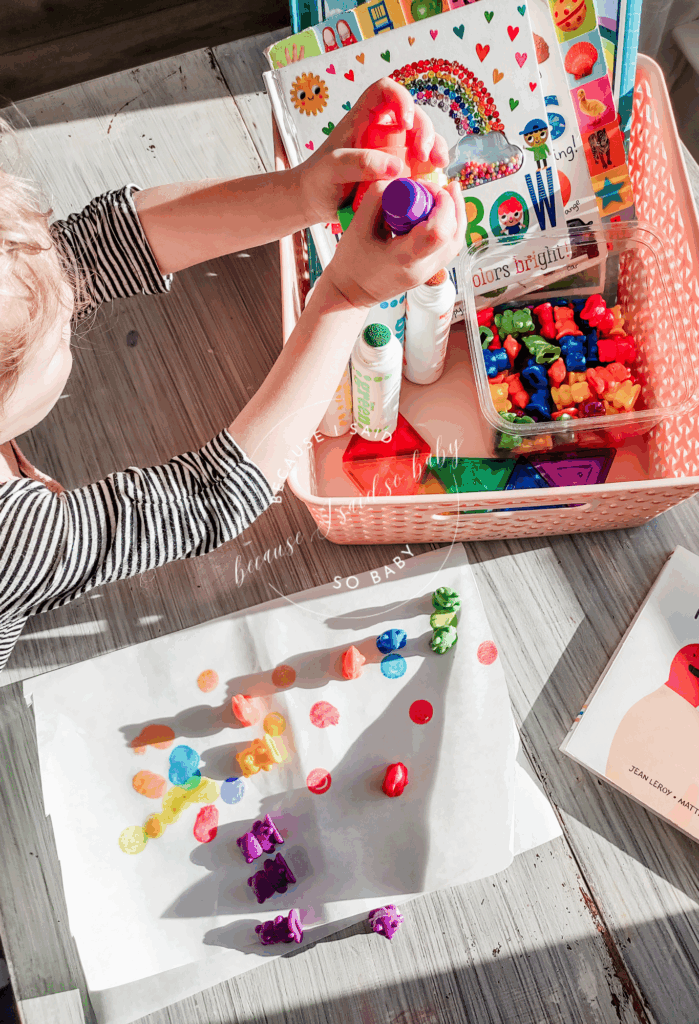 color theme week morning basket