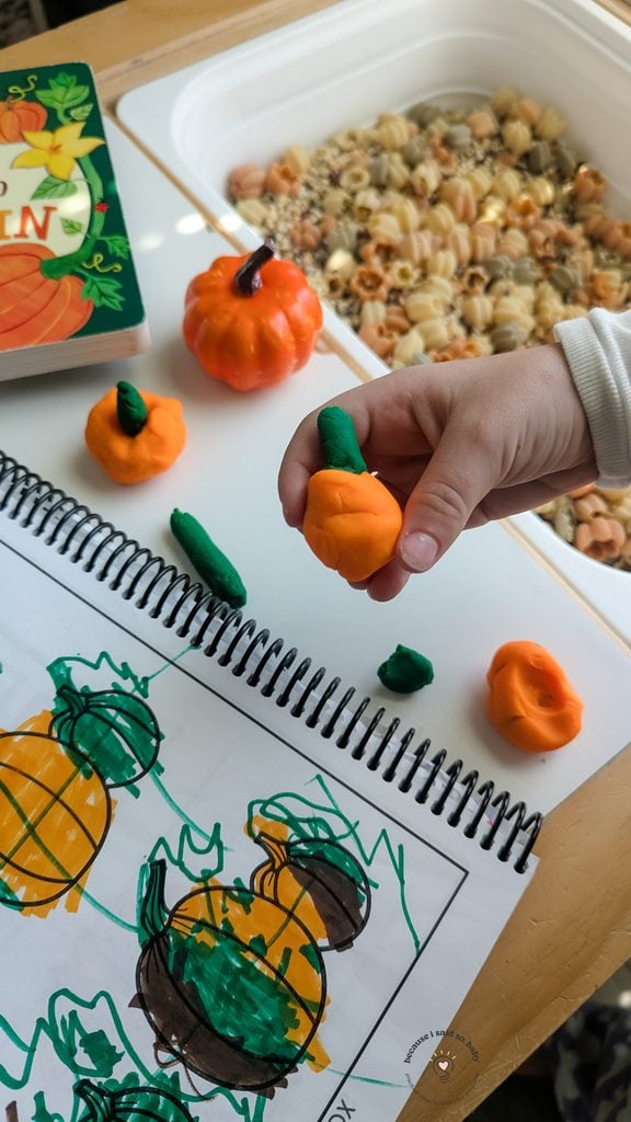 pumpkin play dough activity