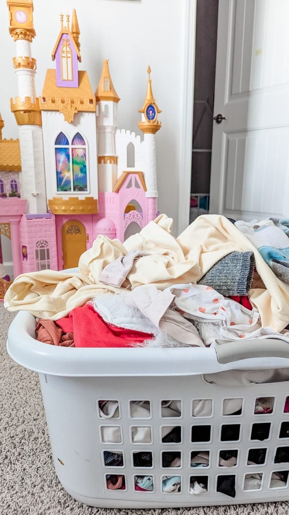 stay at home mom laundry routine