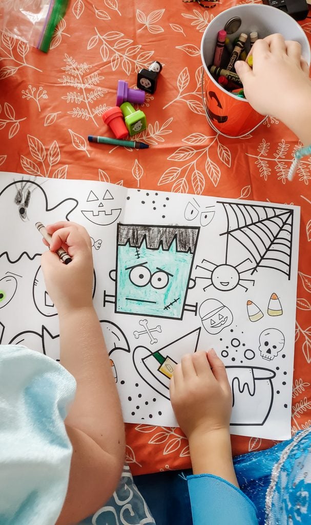 Halloween coloring banner